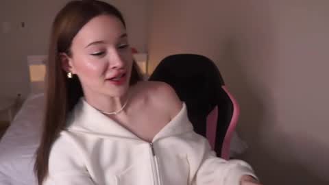Daddys Trouble online show from June 9, 2:23 am