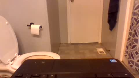 Snapshot of daddywhite88 chatting on March 14, 4:51 am daddywhite88 online show from March 14, 4:51 am