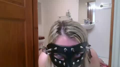 Dadys and his Cum Nurse online show from July 31, 10:53 pm