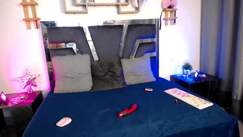 Snapshot of daenerys_cat chatting on January 10, 12:15 pm daenerys_cat online show from January 10, 12:15 pm