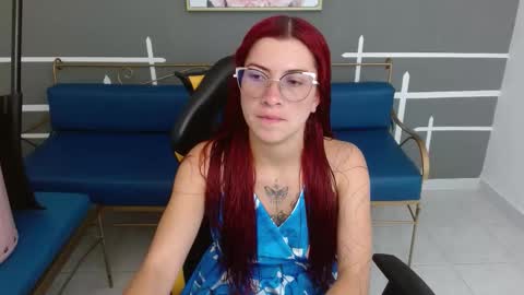 Snapshot of daffne_evans chatting on November 30, 1:37 pm daffne evans online show from November 30, 1:37 pm