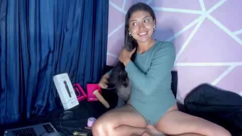 dafna lorens  online show from January 6, 1:53 am