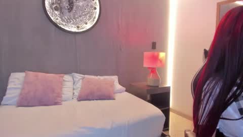 D A  F N E online show from February 6, 12:26 am