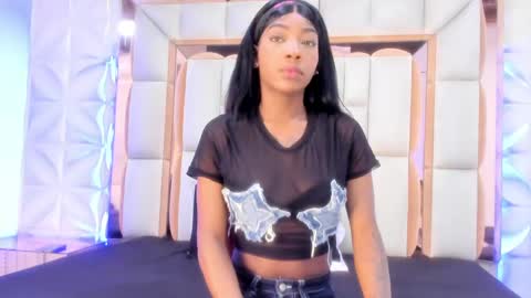 Snapshot of dafnee_adams chatting on May 3, 12:33 pm Dafnee online show from May 3, 12:33 pm