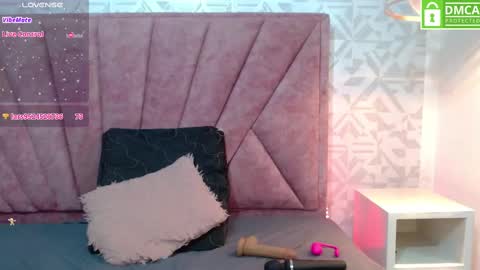 dafnee_e online show from February 23, 1:35 am