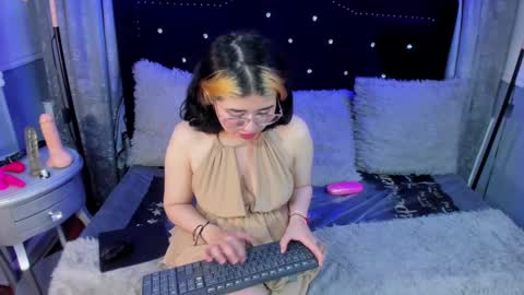 Dafne  online show from September 10, 10:37 am