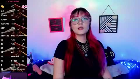Snapshot of dafnemoon_1 chatting on July 19, 4:27 am Dafne Moon online show from July 19, 4:27 am