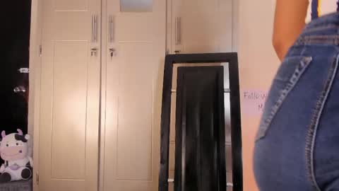 Snapshot of dafnezahira20 chatting on June 8, 8:42 pm dafnezahira20 online show from June 8, 8:42 pm