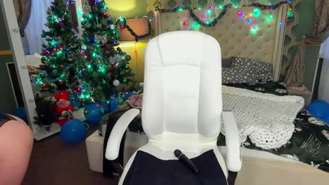 Dafni Mon online show from January 1, 12:55 pm