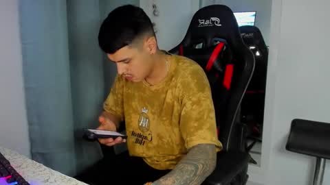 Snapshot of dage_19 chatting on October 22, 3:07 am my name is Jhon and I live in colombia online show from October 22, 3:07 am