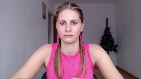 Dagmarie online show from December 12, 11:07 am