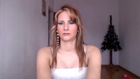 Dagmarie online show from December 17, 1:27 pm