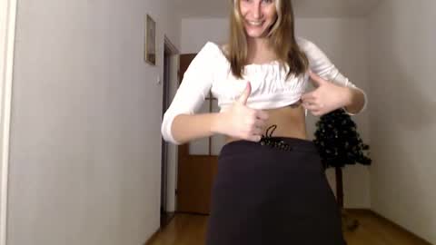 Dagmarie online show from December 21, 6:41 am