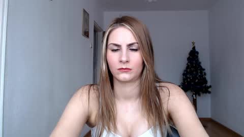 Dagmarie online show from January 3, 1:03 pm