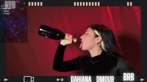 Dahiana  online show from December 16, 12:10 pm