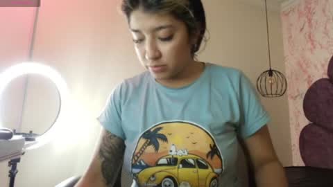 Snapshot of dahiana_dmour chatting on April 15, 7:58 pm Dahiana online show from April 15, 7:58 pm