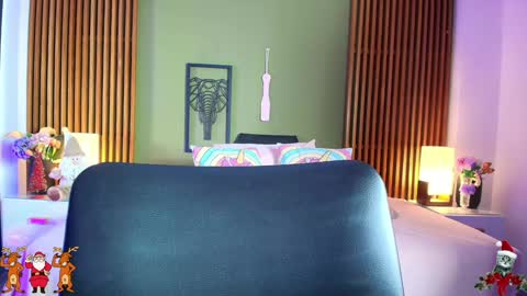  Dahiana  online show from December 22, 8:03 pm