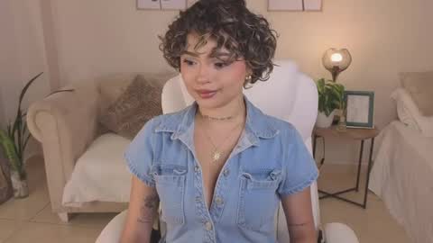 Dahiann Walcott online show from May 26, 11:01 pm
