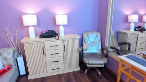 Snapshot of dahianeconnor chatting on February 26, 11:31 am Dahiane Connor online show from February 26, 11:31 am