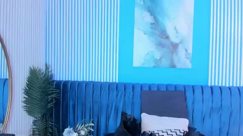 Snapshot of dahianeconnor chatting on March 6, 12:01 pm Dahiane Connor online show from March 6, 12:01 pm