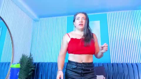 Snapshot of dahianeconnor chatting on March 9, 11:36 am Dahiane Connor online show from March 9, 11:36 am