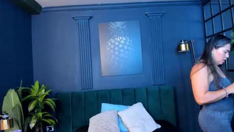 Snapshot of dahianeconnor chatting on March 19, 11:36 am Dahiane Connor online show from March 19, 11:36 am