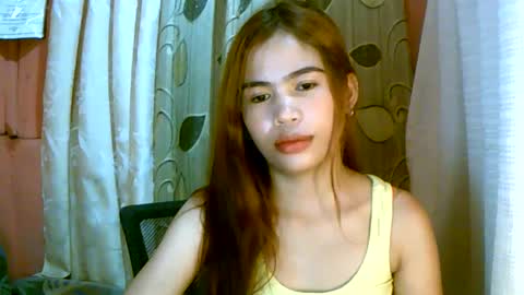 Snapshot of dahlia_123 chatting on January 23, 11:37 am Im Dahlia online show from January 23, 11:37 am