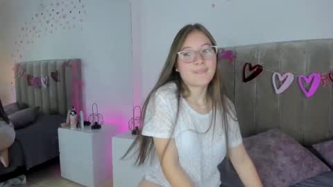 Dahlia online show from March 1, 10:42 pm