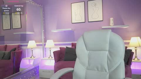 Snapshot of dahliagraey chatting on October 1, 11:38 am Dahlia Grey online show from October 1, 11:38 am