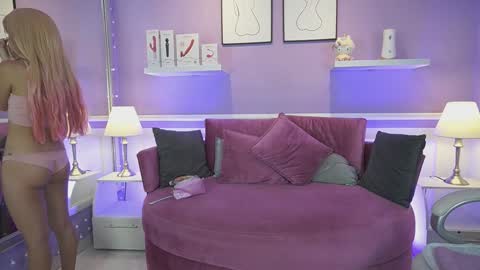 Dahlia Grey online show from November 12, 11:43 am