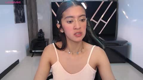 Snapshot of dahyan_ch chatting on October 9, 4:49 pm dahyan_ch online show from October 9, 4:49 pm