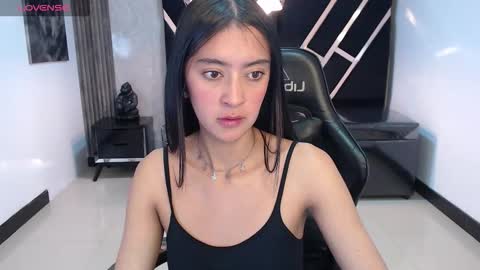 Snapshot of dahyan_ch chatting on October 13, 5:46 pm dahyan_ch online show from October 13, 5:46 pm