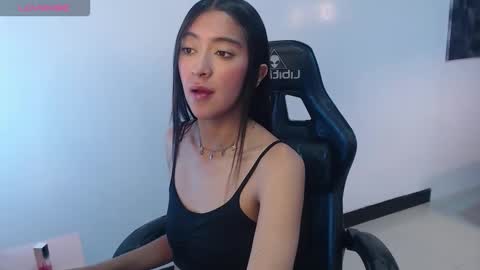 Snapshot of dahyan_ch chatting on November 24, 4:40 pm dahyan_ch online show from November 24, 4:40 pm