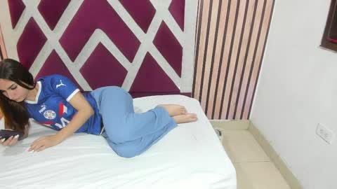 daicell juliana online show from April 4, 3:05 am