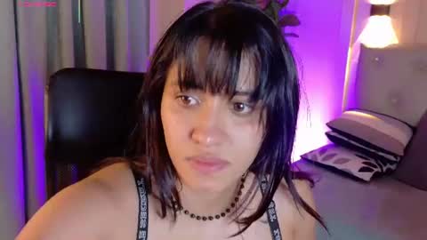 Snapshot of daiisy_kiss chatting on June 14, 2:24 am daiisy_kiss online show from June 14, 2:24 am