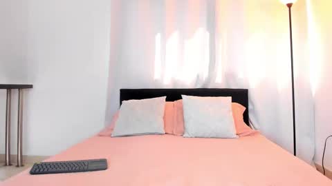 Daila Smith  online show from February 17, 3:09 pm