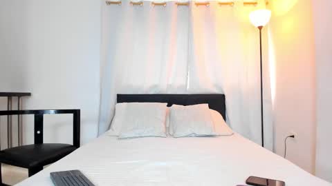 Daila Smith  online show from February 21, 3:32 pm