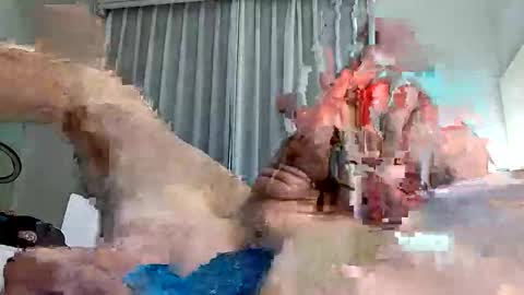 Snapshot of daileyrobert15 chatting on April 15, 11:05 pm daileyrobert15 online show from April 15, 11:05 pm