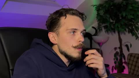 Snapshot of daimon_hall chatting on March 22, 6:44 pm Daimon online show from March 22, 6:44 pm