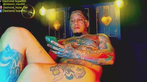 Snapshot of daimond_hope666 chatting on December 15, 10:47 pm Daimond hope666 online show from December 15, 10:47 pm