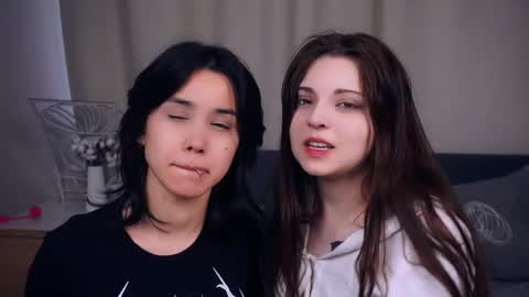 Aoi and Lily best friends online show from June 7, 8:40 am