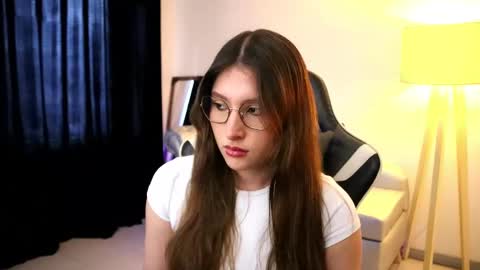 Snapshot of daisha_riley chatting on September 23, 1:36 pm Lauren            online show from September 23, 1:36 pm