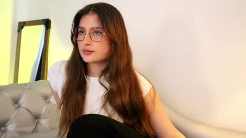 Snapshot of daisha_riley chatting on October 20, 1:55 pm Lauren            online show from October 20, 1:55 pm