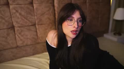 Snapshot of daisha_riley chatting on March 17, 3:55 am Lauren online show from March 17, 3:55 am