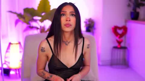 Snapshot of daisy_bella chatting on March 23, 10:19 am Daisy online show from March 23, 10:19 am