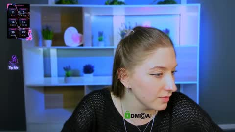 Little Di online show from April 1, 1:39 am