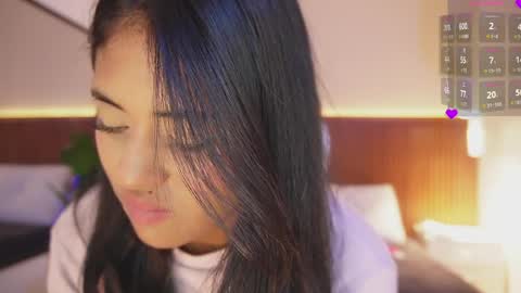 Snapshot of daisy_lit chatting on April 6, 10:22 pm Daisy online show from April 6, 10:22 pm