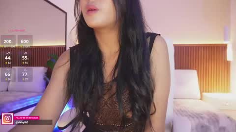 Snapshot of daisy_lit chatting on April 13, 9:42 pm Daisy online show from April 13, 9:42 pm