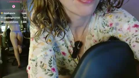 daisy_lovely online show from July 13, 4:15 am