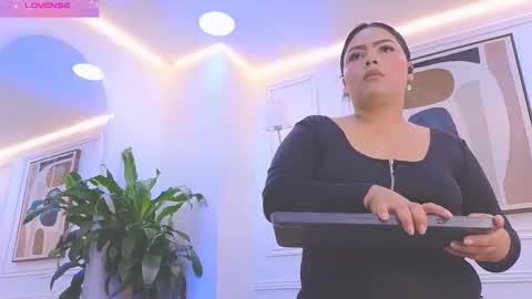 Daisy Price online show from March 26, 10:10 am